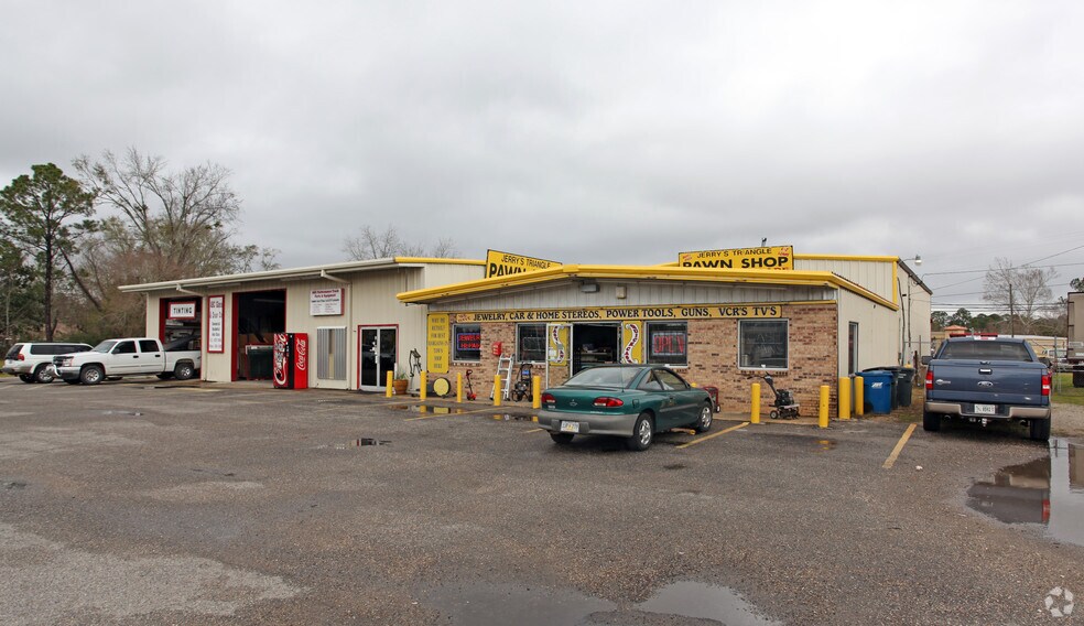 6514 Washington Ave, Ocean Springs, MS, 39564 Freestanding Property