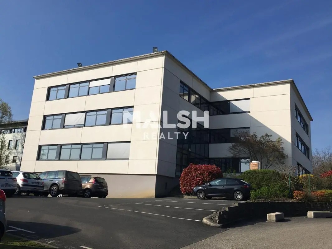 Office in Limonest for lease Building Photo- Image 1 of 14