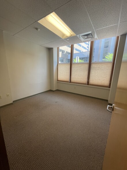 443 Congress St, Portland, ME for lease - Interior Photo - Image 3 of 7