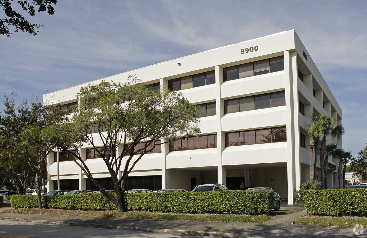 9900 W Sample Rd, Coral Springs, FL for lease Building Photo- Image 1 of 3