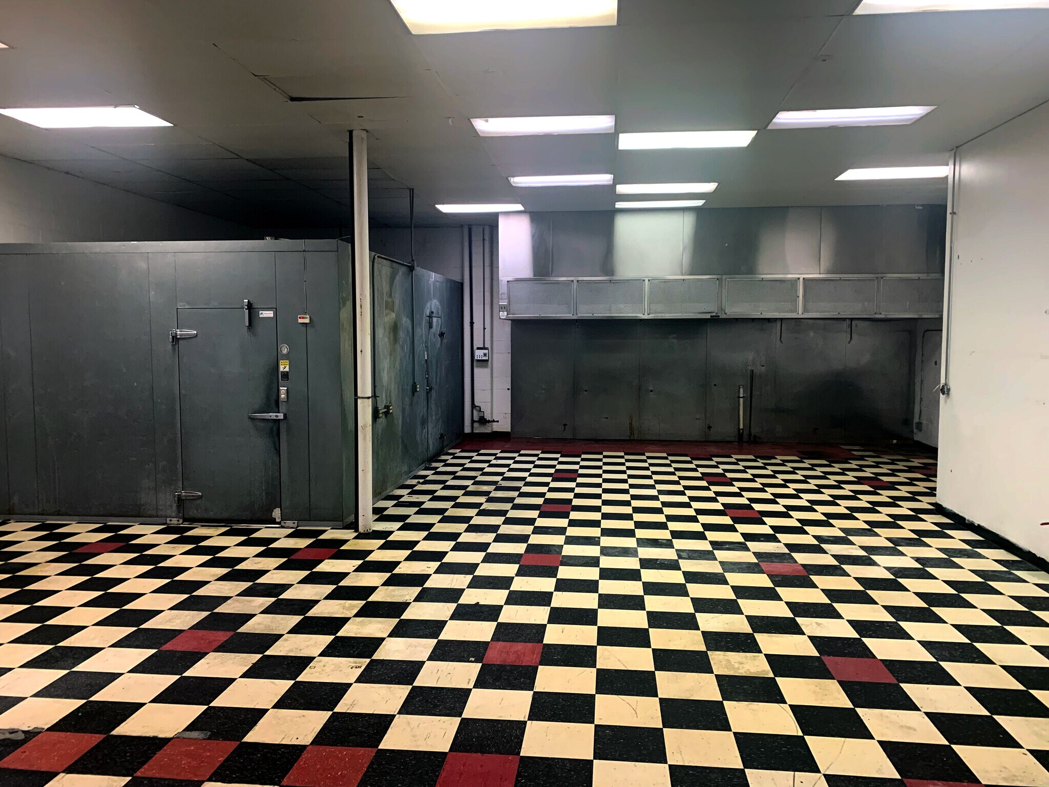 2502 E 52nd St, Indianapolis, IN for sale Interior Photo- Image 1 of 1