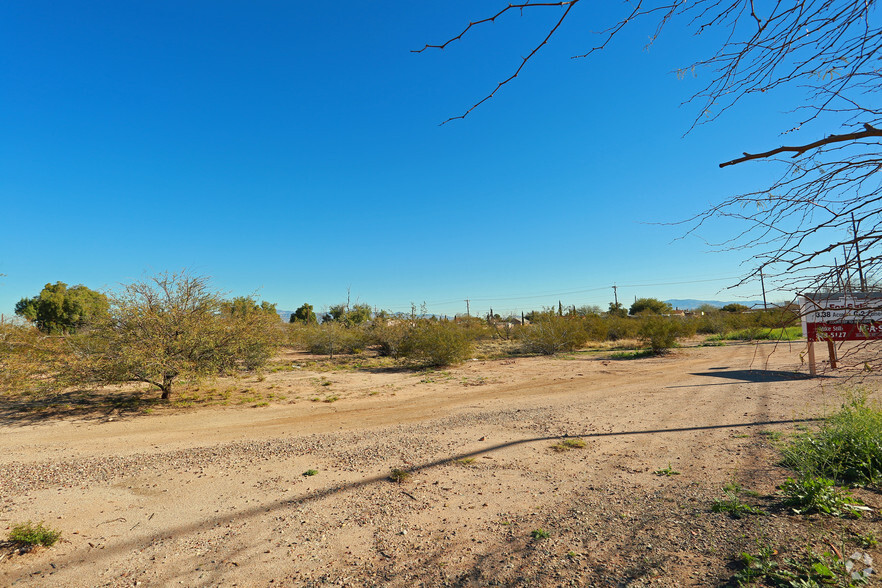 6444 S Fontana Ave, Tucson, AZ 85706 - Valenica 3 Acres - 4 Curb Cuts ...