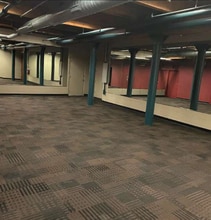 216 S Jefferson St, Chicago, IL for lease Interior Photo- Image 2 of 4