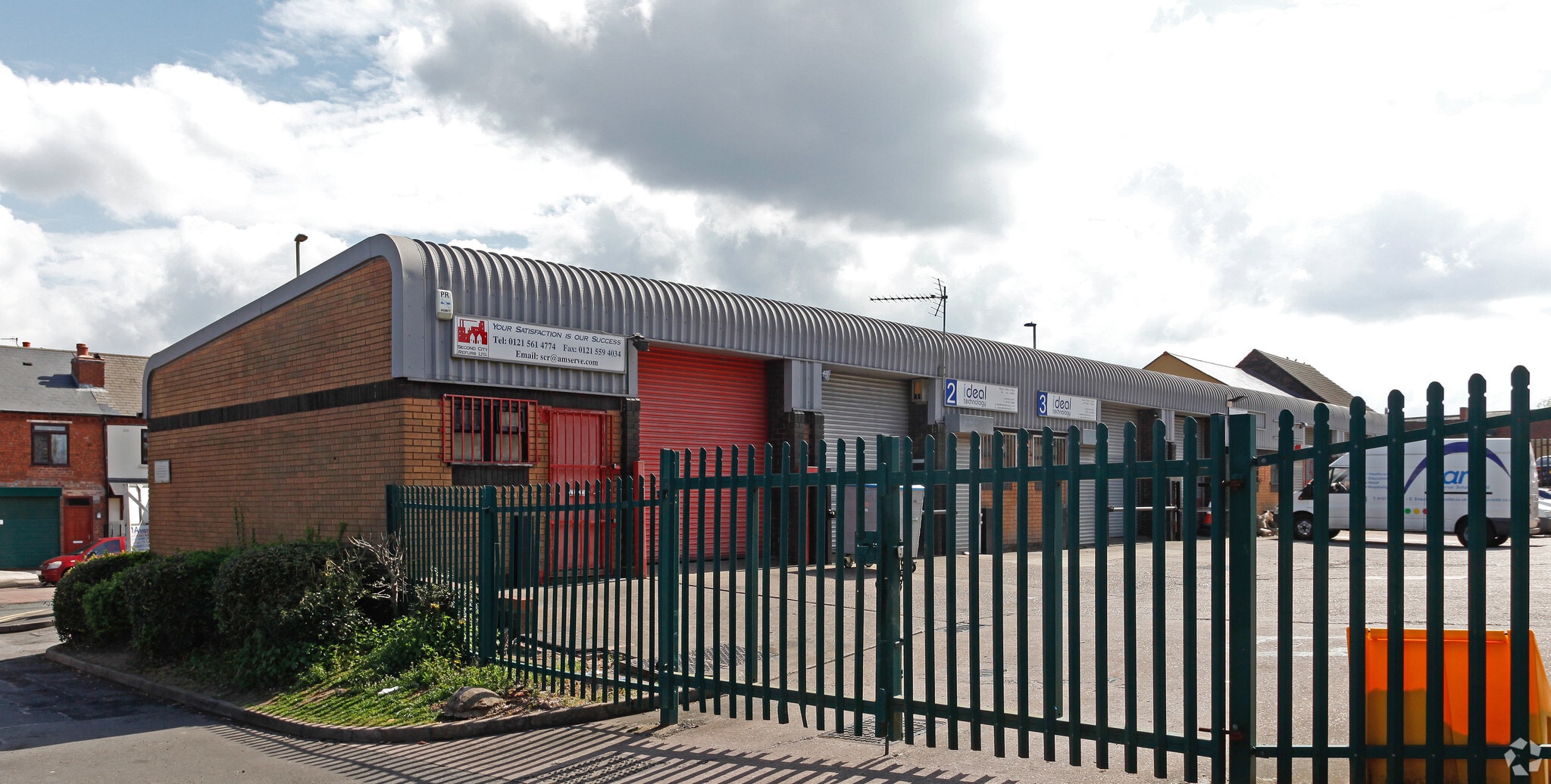 Long Ln, Halesowen for sale Primary Photo- Image 1 of 1