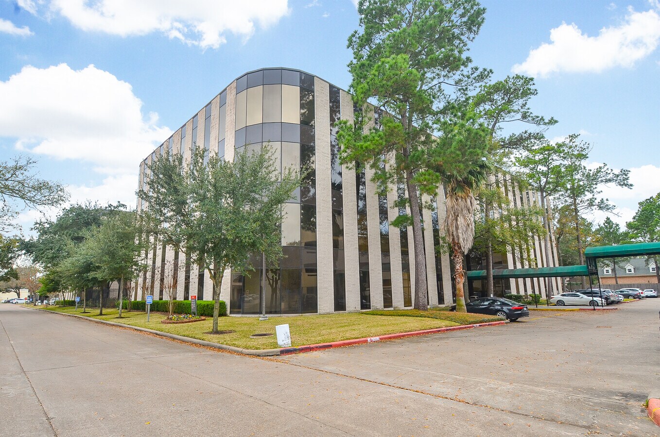 8435 Katy Fwy Houston Tx 77024