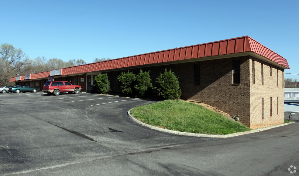 4133 Brandon Ave, Roanoke, VA for sale - Primary Photo - Image 1 of 1