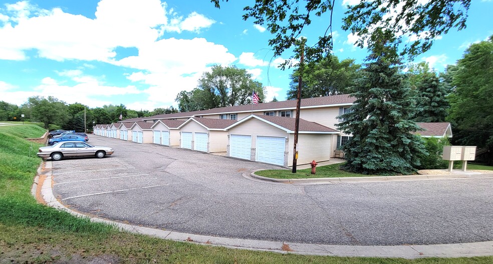 915 7th St, Jordan, MN for sale - Building Photo - Image 1 of 1