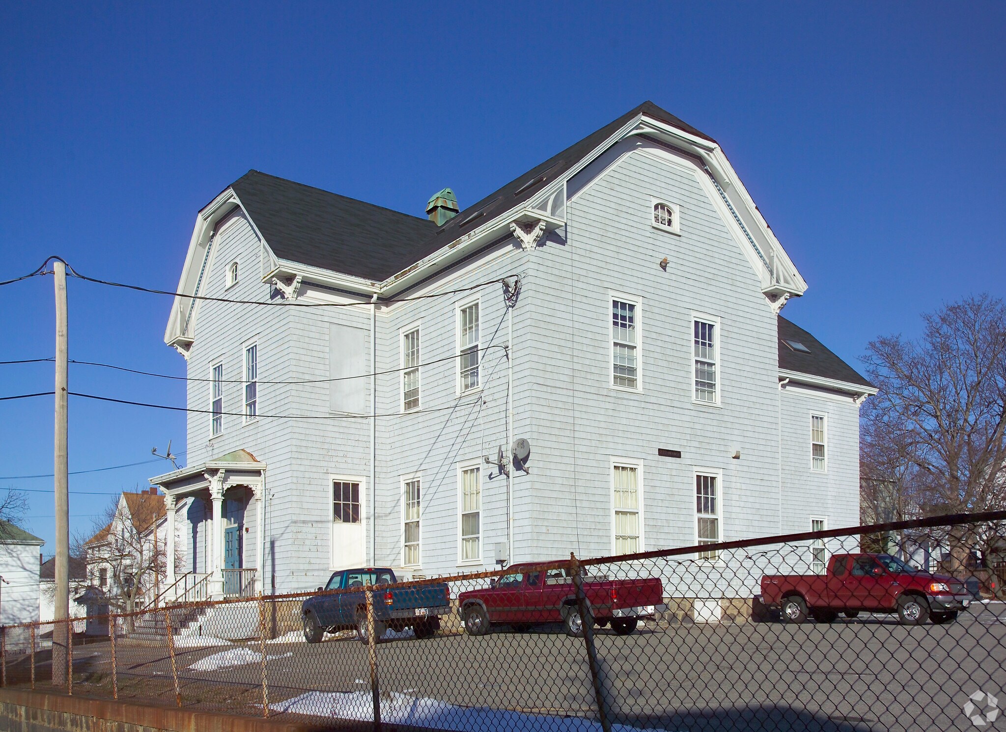 870 Pine St, Fall River, MA for sale Primary Photo- Image 1 of 1