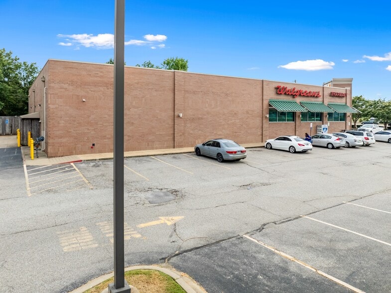 8035 E Shelby Dr, Memphis, TN for sale - Building Photo - Image 3 of 7