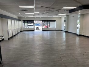 127 N Main Ave, Fallbrook, CA for lease Building Photo- Image 2 of 10