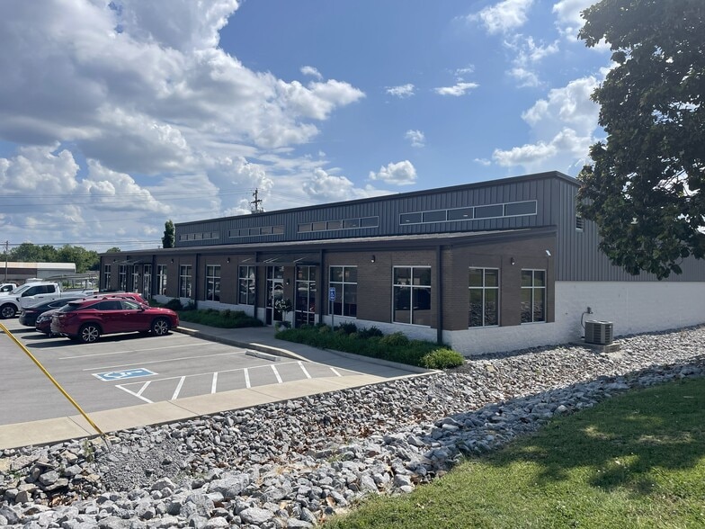 802 N Cumberland St, Lebanon, TN for lease - Building Photo - Image 2 of 10