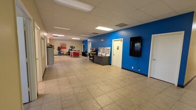 6941 SW 196th Ave, Pembroke Pines, FL for lease Interior Photo- Image 2 of 10