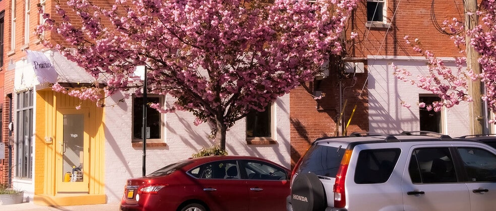 424 Van Brunt St, Brooklyn, NY for lease - Building Photo - Image 2 of 5