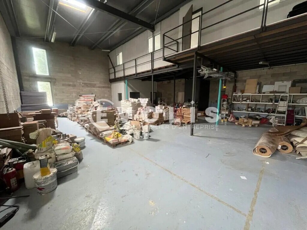 Location Bureaux 180 m² à 430 m² - Photo 1