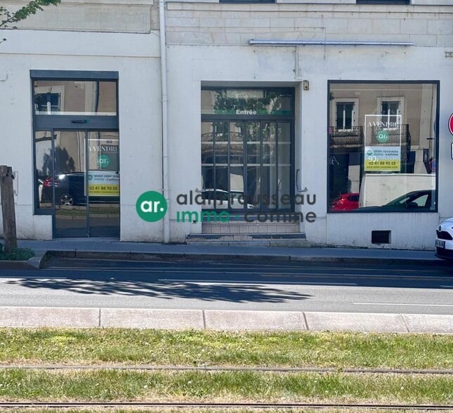 Retail in Angers for sale - Building Photo - Image 1 of 7