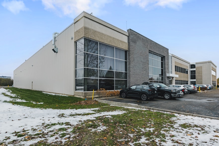 16715 Boul Hymus, Kirkland, QC for lease - Building Photo - Image 2 of 5
