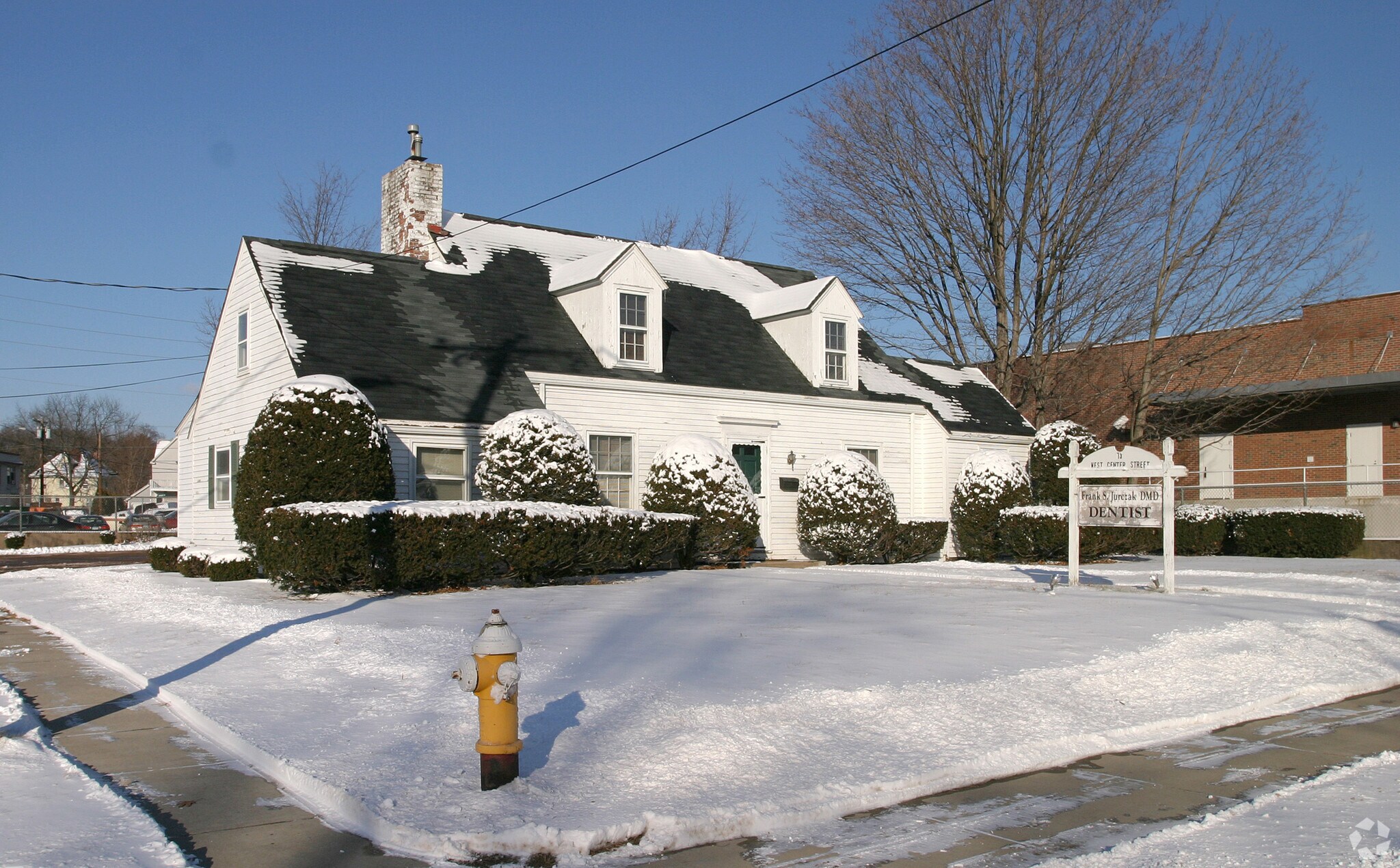 73 W Center St, Manchester, CT for sale Primary Photo- Image 1 of 1