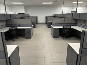 3090 Marentette Av, Windsor, ON for lease Interior Photo- Image 1 of 12