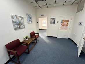 370 Neff Ave, Harrisonburg, VA for lease Interior Photo- Image 2 of 3