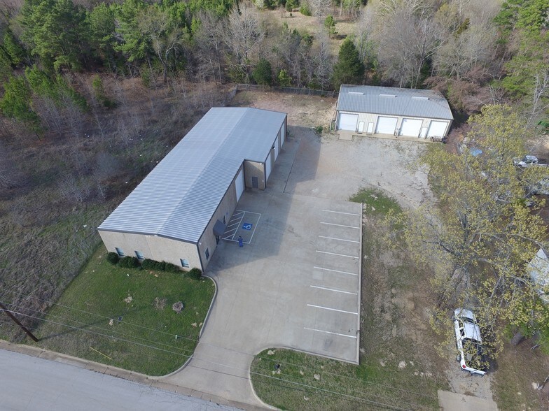 2072 Brandon Dr, Tyler, TX for sale - Primary Photo - Image 1 of 1