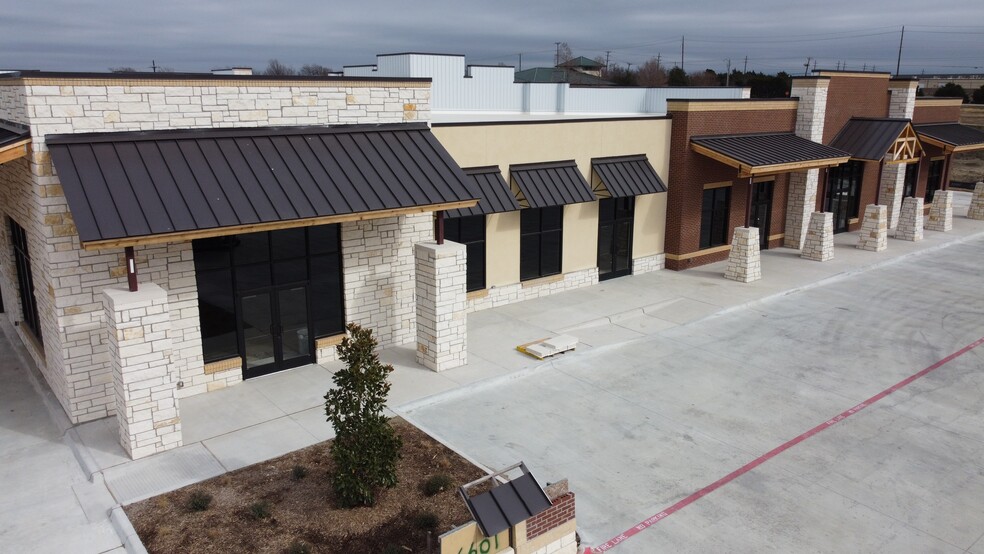 6601 HORIZON, Rockwall, TX for lease - Building Photo - Image 1 of 8