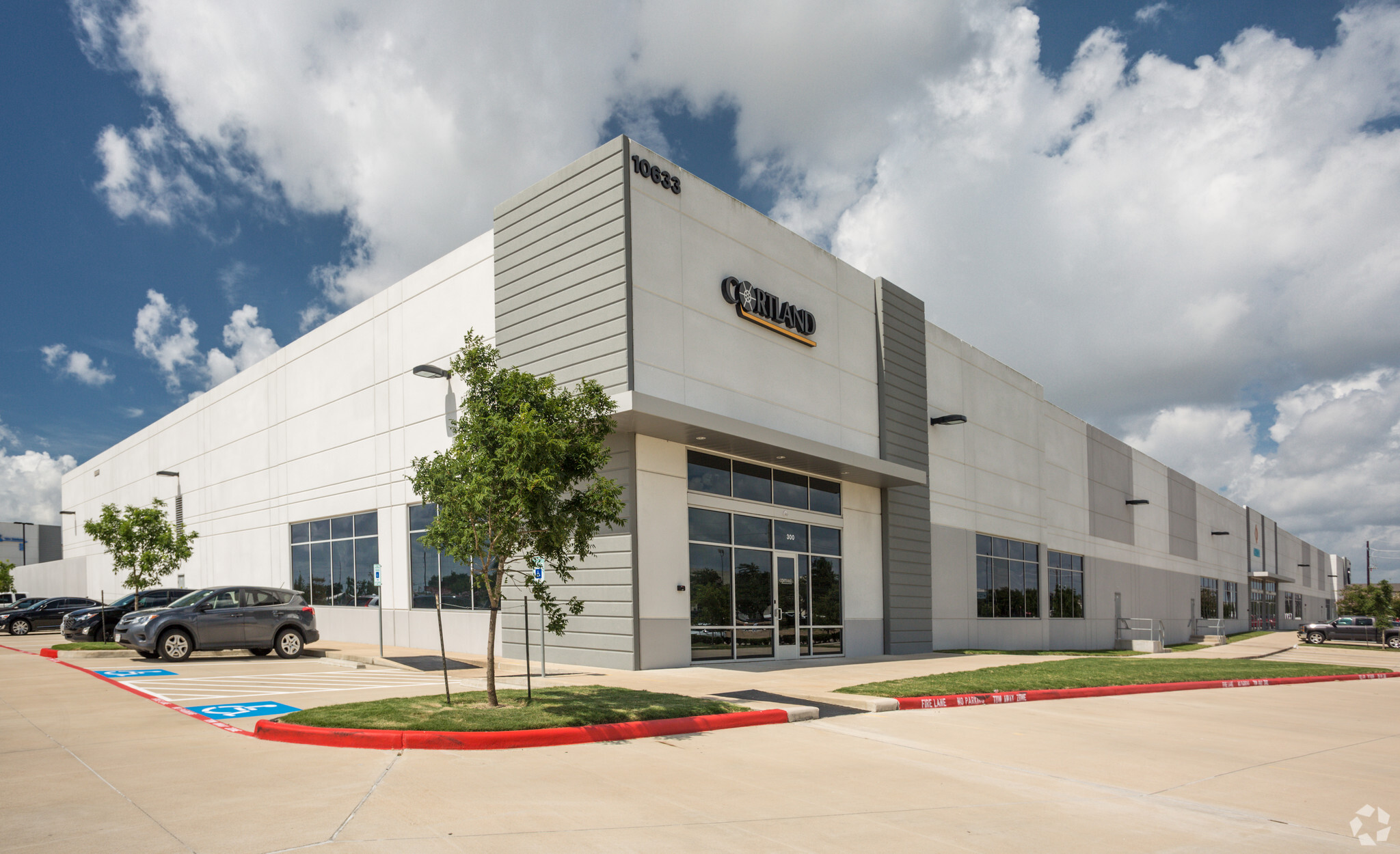 10643 W Airport Blvd, Stafford, TX for lease Building Photo- Image 1 of 9
