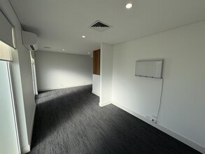 2 Ramsay Pl, West Albury for lease Interior Photo- Image 2 of 4