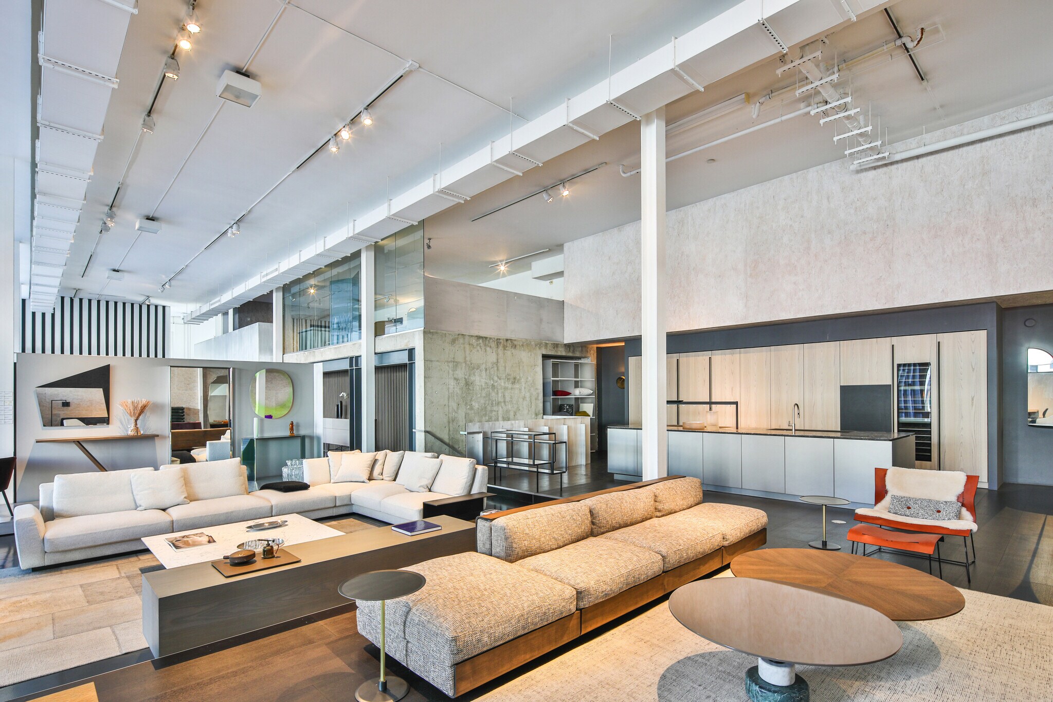 8800 Wilshire Blvd, Beverly Hills, CA for lease Building Photo- Image 1 of 5