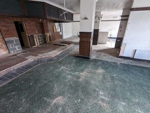 71 Sterry Rd, Swansea for lease Interior Photo- Image 2 of 3