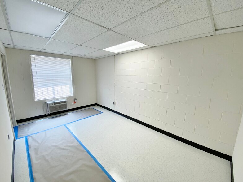 7635 Fullerton Rd, Springfield, VA 22153 Fullerton Road Warehouses