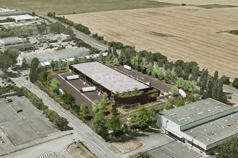 Industrial in Compans for lease Building Photo- Image 1 of 5