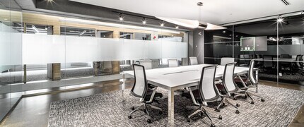 351-359 Rue Sainte-Catherine O, Montréal, QC for lease Interior Photo- Image 2 of 9