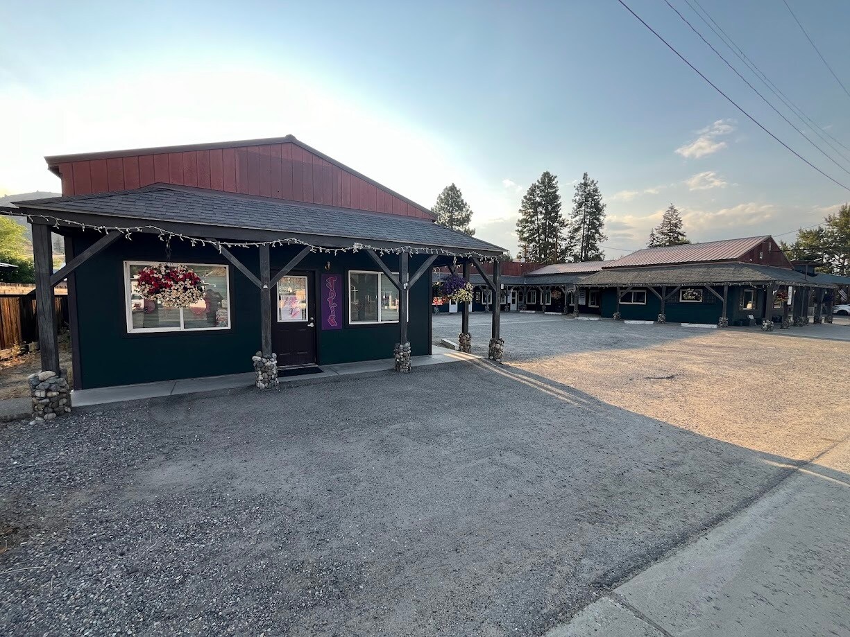 North Cascades Hwy, Twisp, WA for sale Building Photo- Image 1 of 7