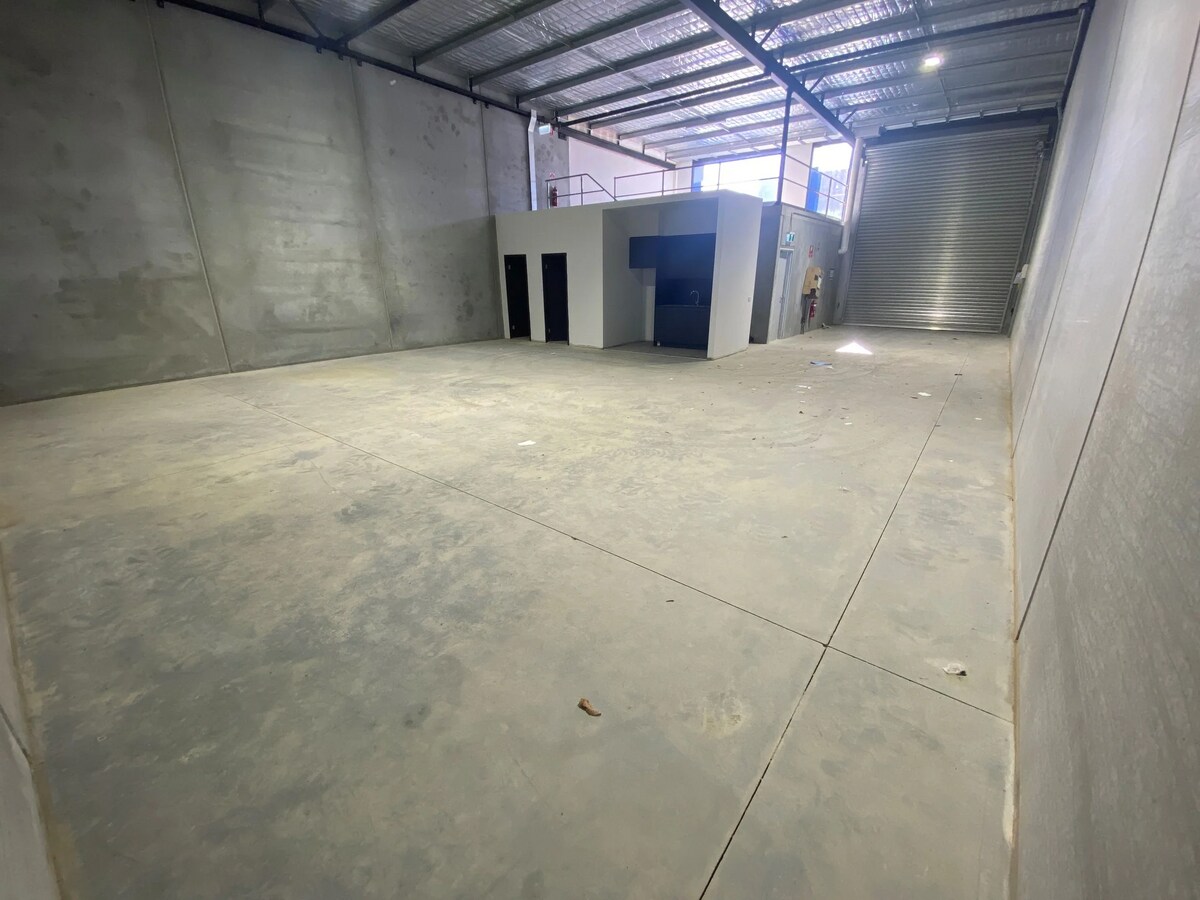 7 Nowra Hill Rd, South Nowra, NSW 2541 - Unit 28 - - Interior Photo - Image 1 of 2