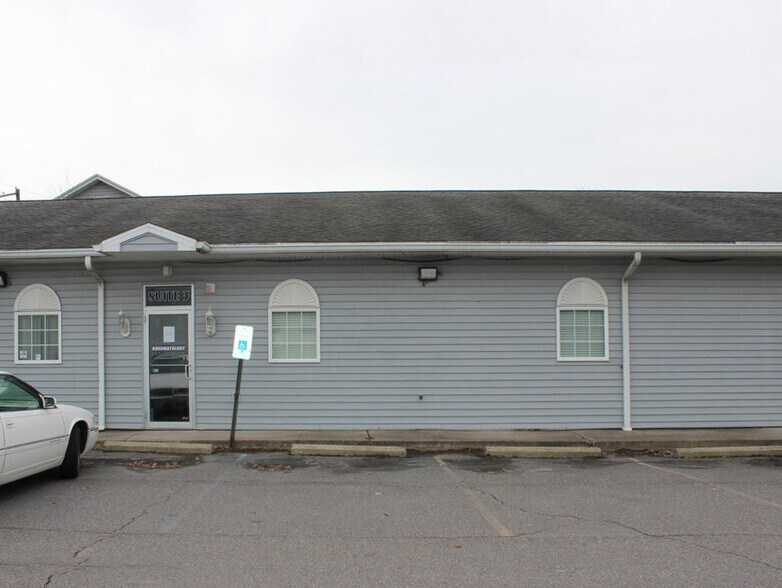 821 S Main St, Old Forge, PA for sale - Building Photo - Image 1 of 1