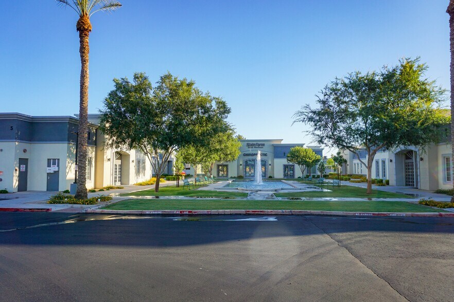 690 E Warner Rd, Gilbert, AZ 85296