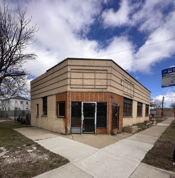 1058 W 111th St, Chicago, IL for sale - Primary Photo - Image 1 of 1