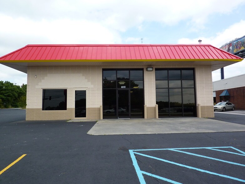 7004 Jonesboro Rd, Morrow, GA 30260