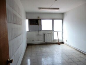 Retail in Igualada, Barcelona for lease Interior Photo- Image 2 of 6