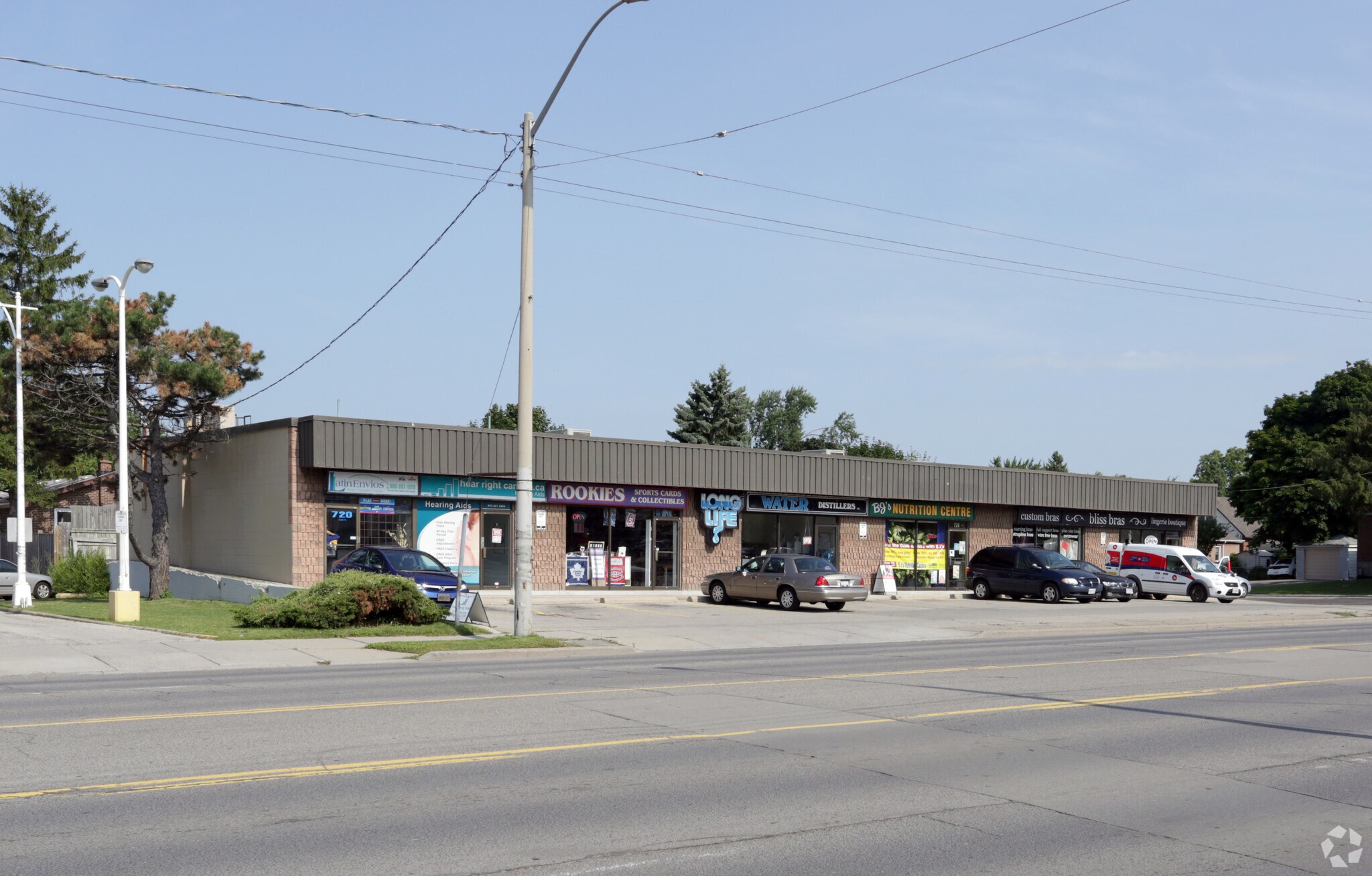 720 Upper James St, Hamilton, ON for sale Primary Photo- Image 1 of 1