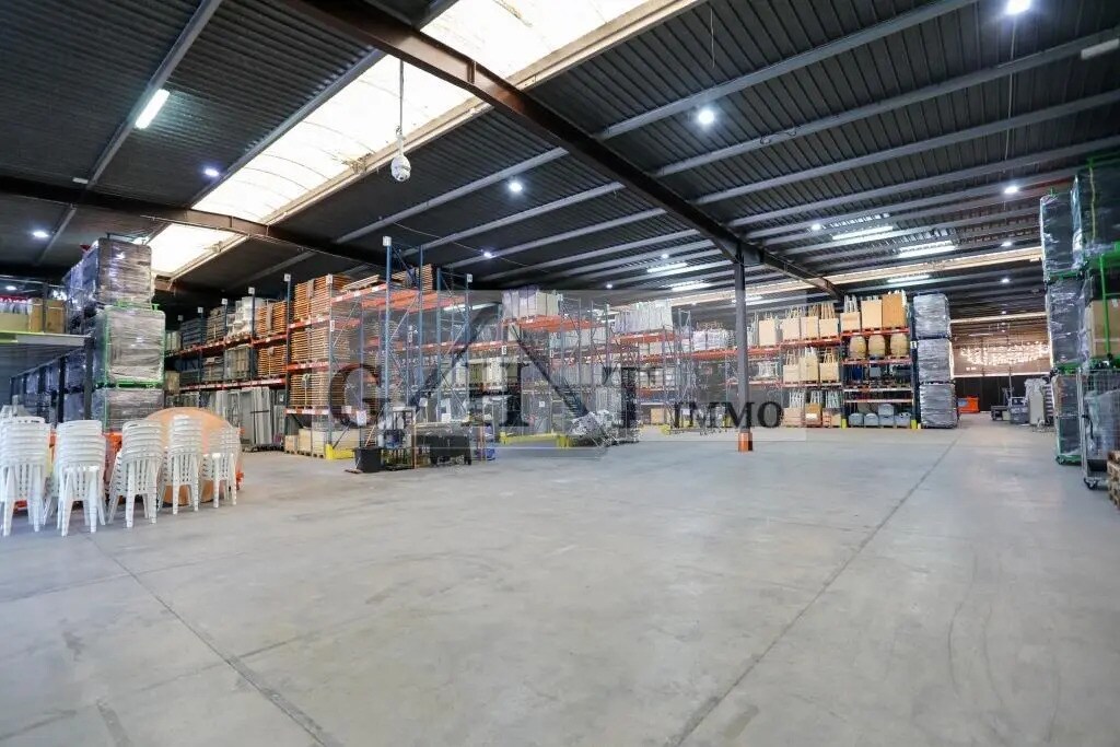 Office in Saint-Witz for lease Interior Photo- Image 1 of 3