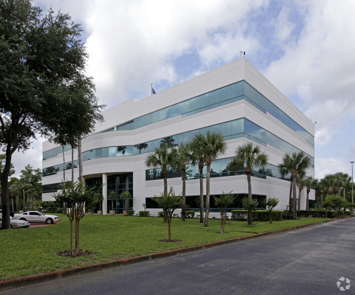 100 Boeing Way, Titusville, FL for lease - Primary Photo - Image 1 of 8