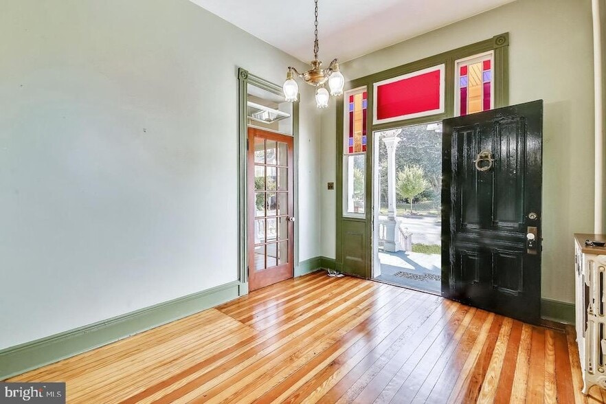 33 W Main St, New Market, MD for lease - Building Photo - Image 2 of 15