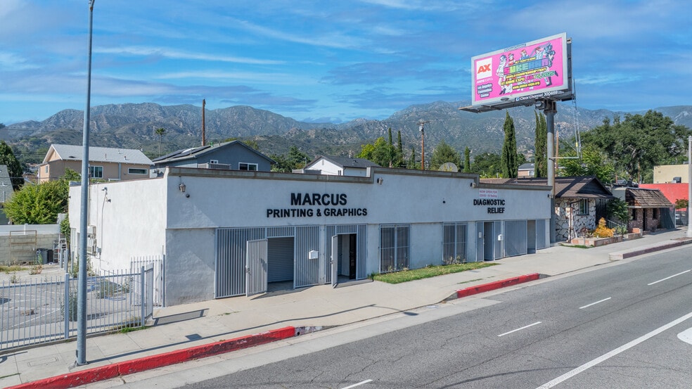 6853-6865 Foothill Blvd, Tujunga, CA for sale - Building Photo - Image 1 of 17