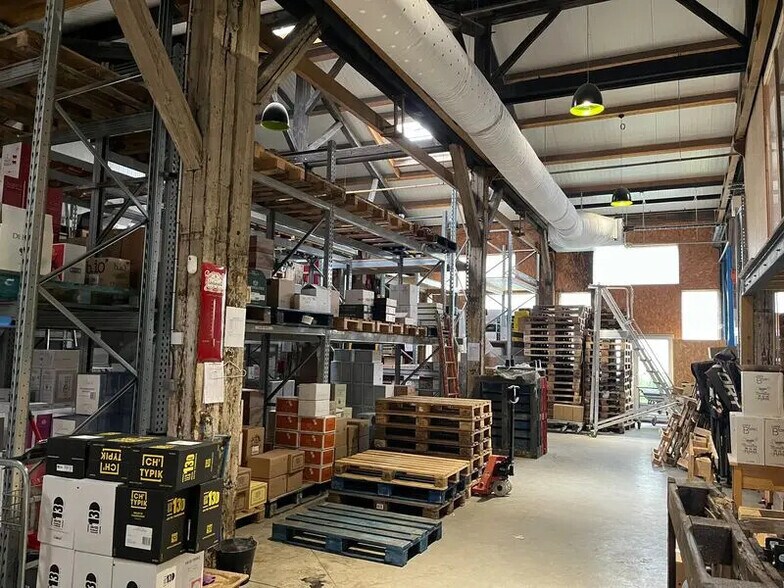 Flex in Saint-Quentin for sale - Building Photo - Image 3 of 6