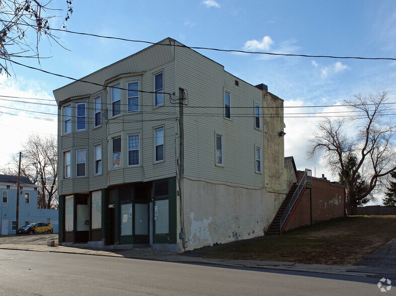 752 Albany St, Schenectady, NY 12307 Retail for Sale