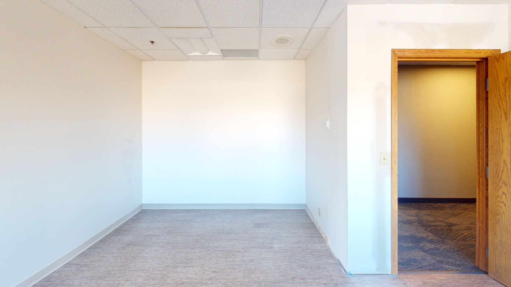 5270 W 84th St, Bloomington, MN for lease Interior Photo- Image 1 of 3