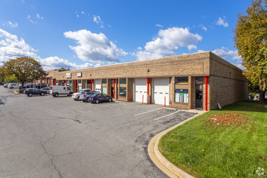 7537-7583 Rickenbacker Dr, Gaithersburg, MD for lease - Building Photo - Image 1 of 3