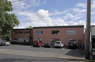 6501 SW Macadam Ave, Portland OR - Retail Space