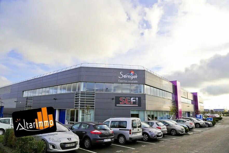 Flex in Chartres for lease - Building Photo - Image 2 of 5